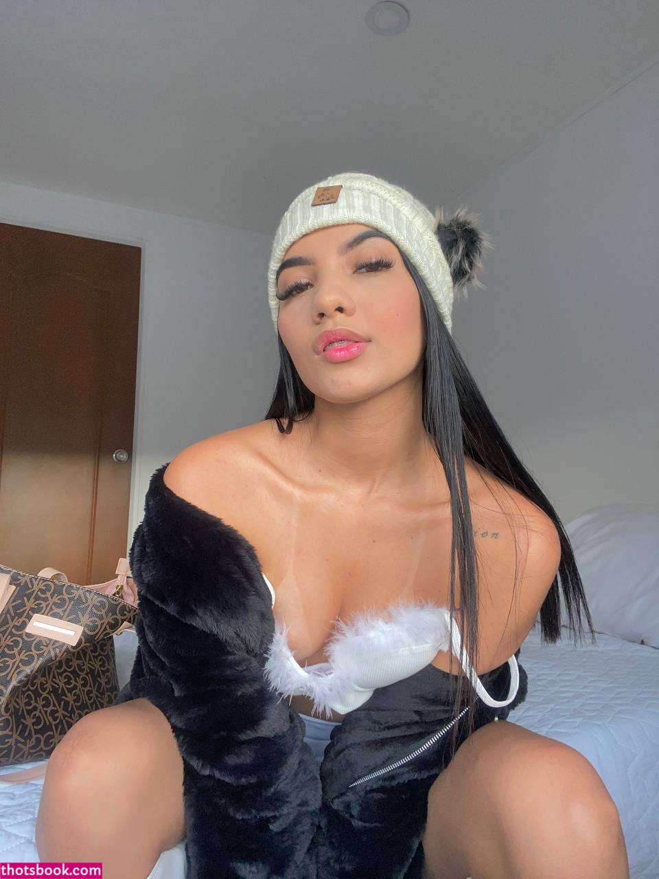 Monicamartinez Photo #17