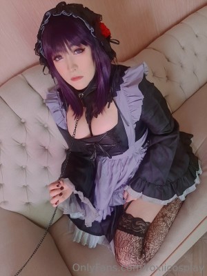 Roxii Cosplay Photo #2