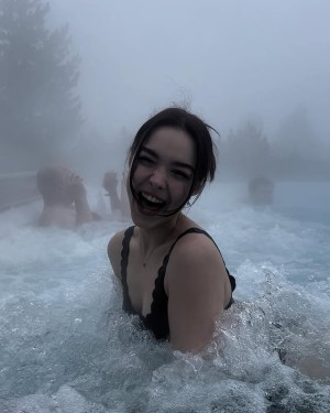 Yuliana Peters Photo #7