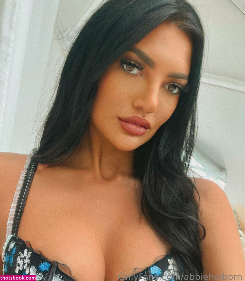 Abbie Holborn Photo #21