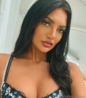 Abbie Holborn Photo #21