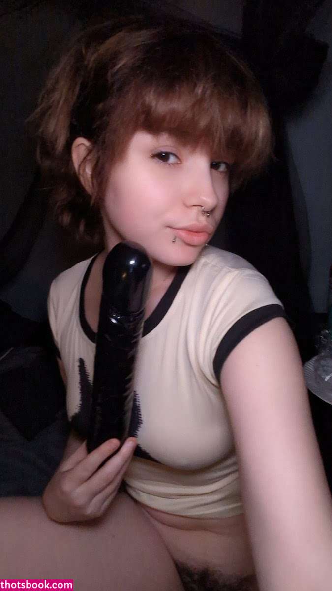 Addison Ambrose Photo #18