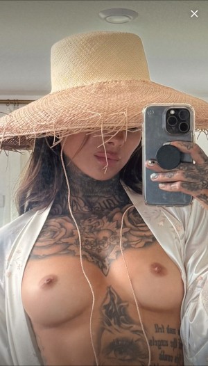 Cleo Petra Photo #18