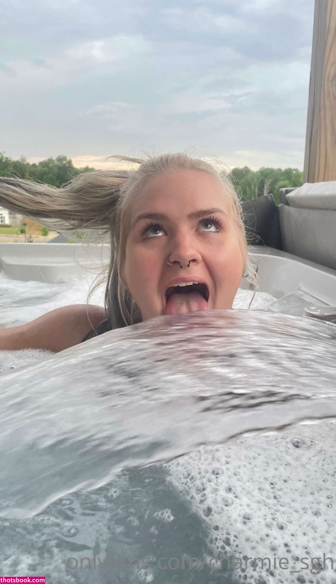 itscharmie Photo #20