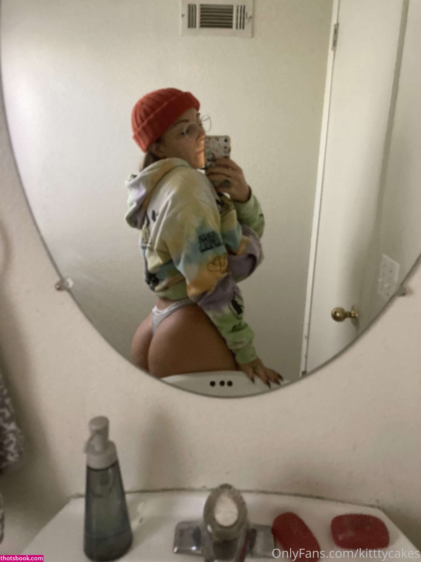 kitttycakes Photo #7