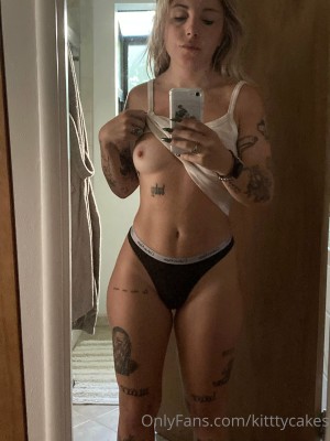 kitttycakes Photo #15