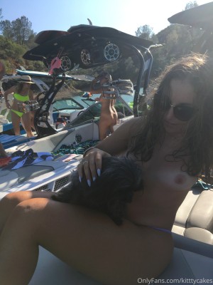 kitttycakes Photo #19