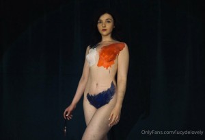 Lucydelovely Photo #22