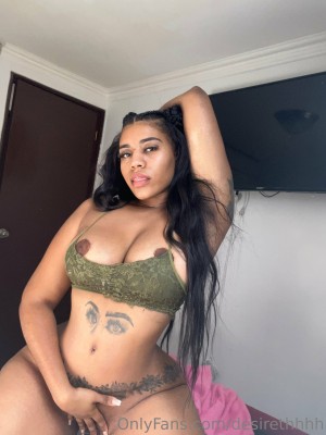 Desirethhhh Photo #12