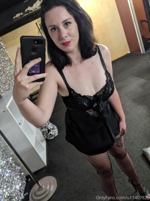 peachbellini Photo #22