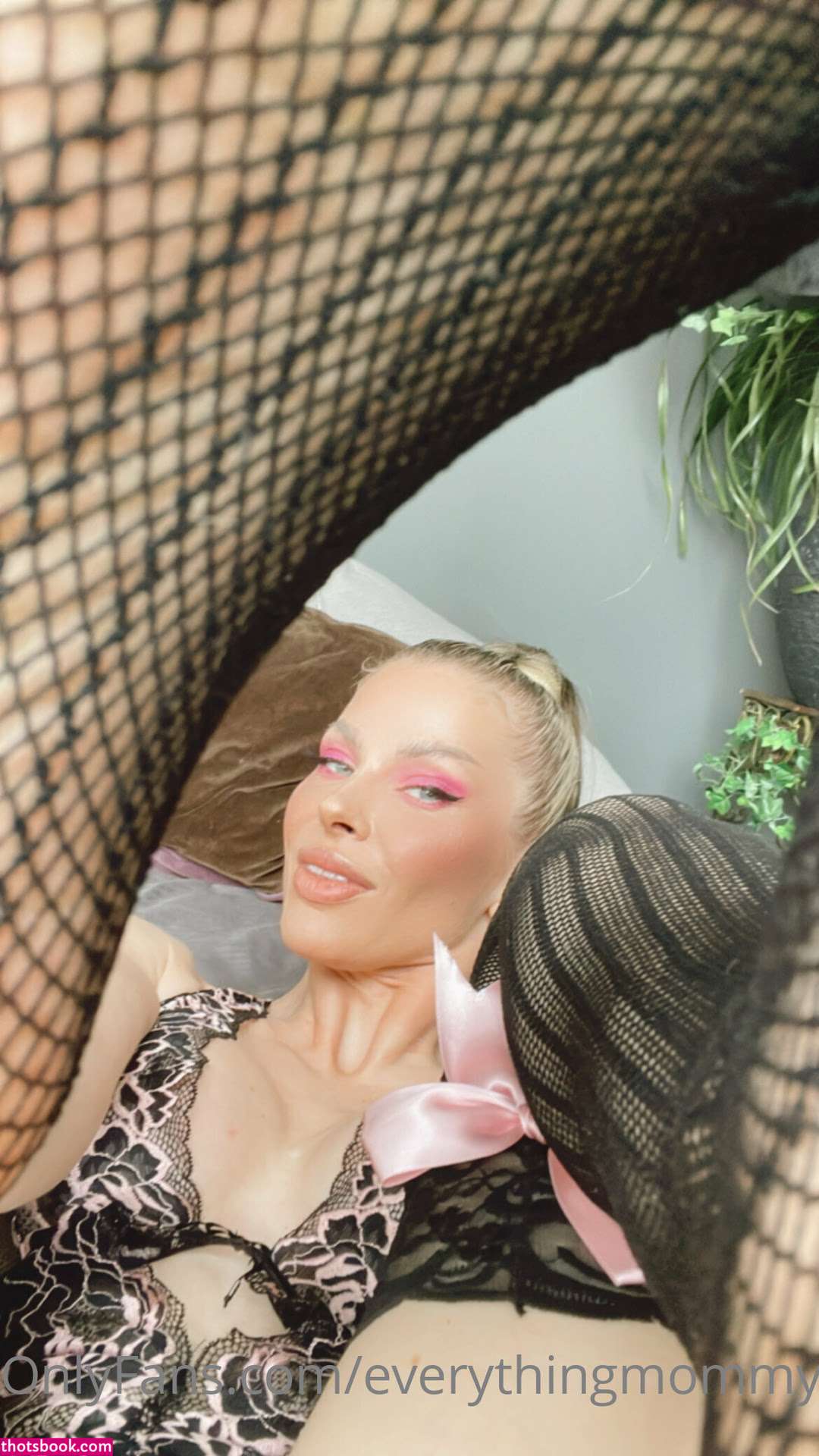 Stacy Quartz Photo #3