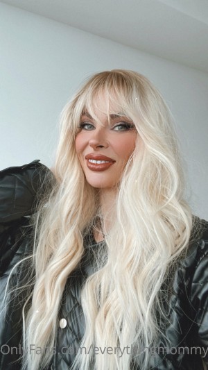 Stacy Quartz Photo #25