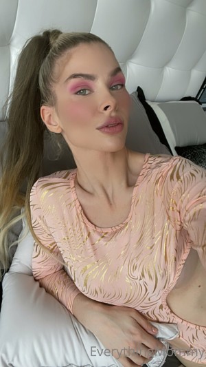 Stacy Quartz Photo #29