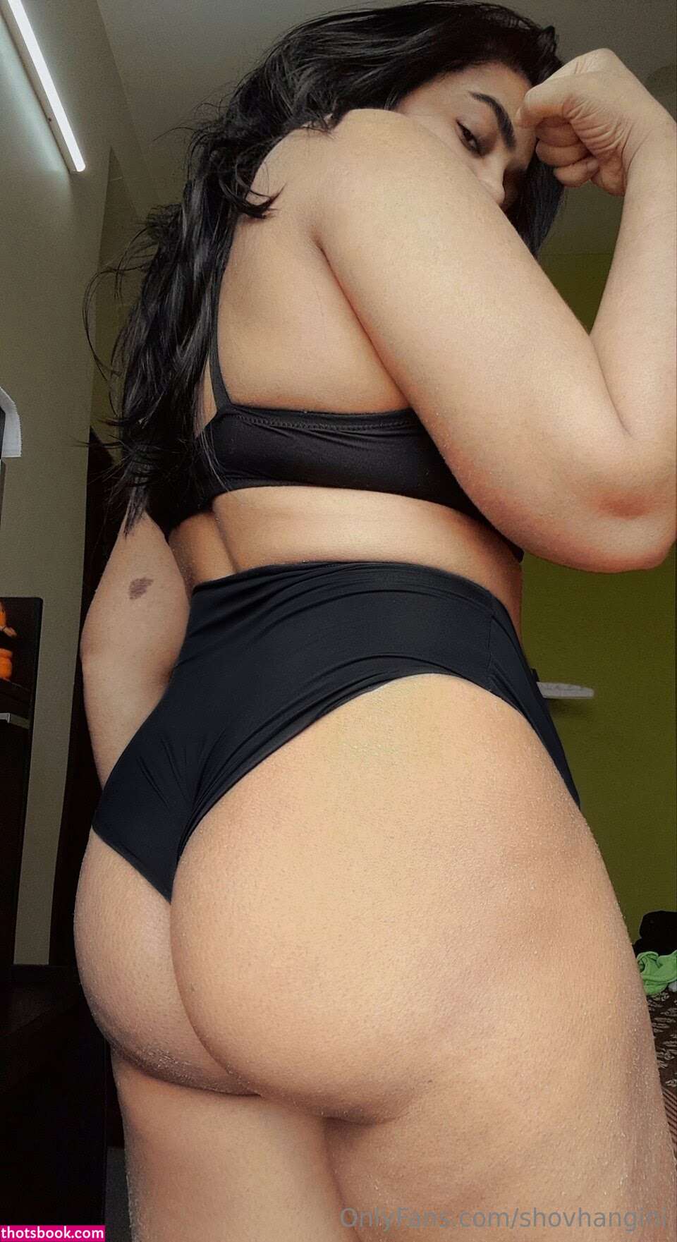 Shovhangini Shekhar Photo #7