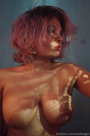 Shovhangini Shekhar Photo #9