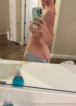themaskedmom69 Photo #6