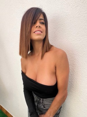 Rousse Espinola Pallares Photo #24