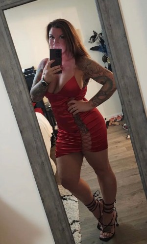 Scarlett West Photo #22