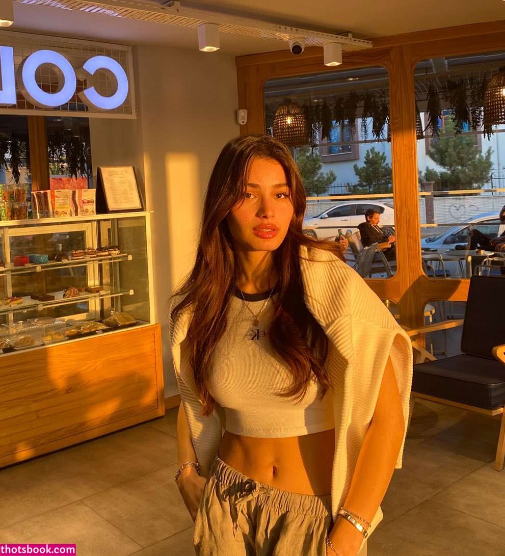 selinhayaat Photo #25