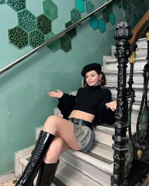 Sumru Ozden Photo #5