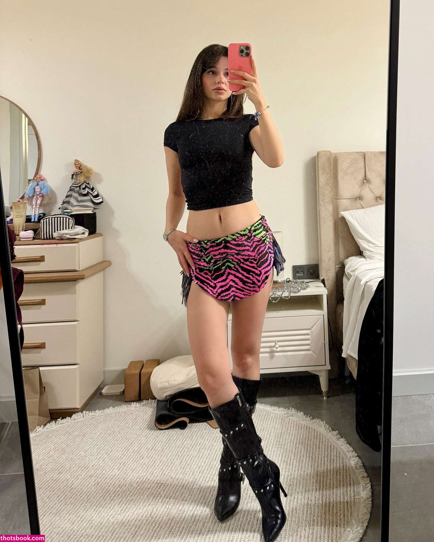 Sumru Ozden Photo #11