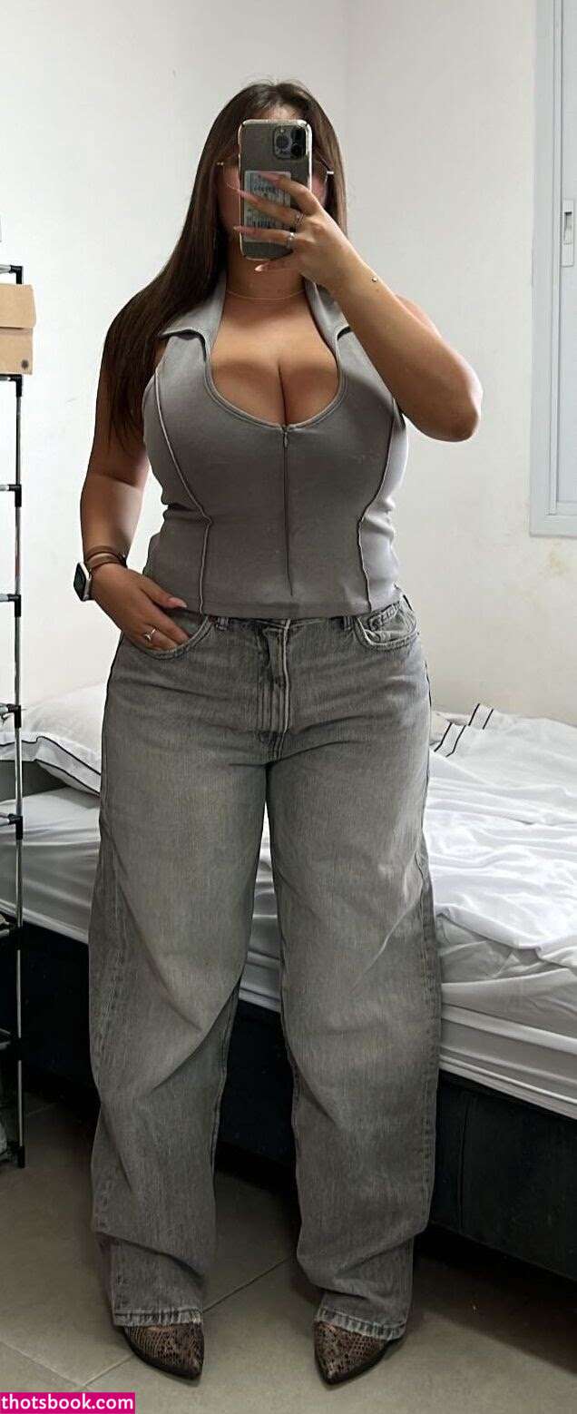 Tamar Abuchzira Photo #27