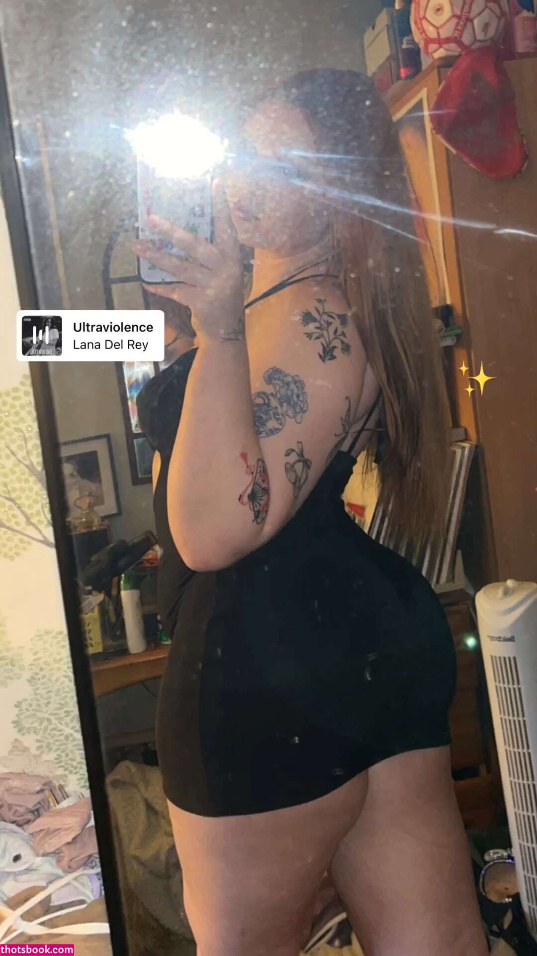 Taylor Hutchings Photo #4