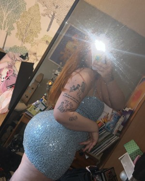 Taylor Hutchings Photo #29