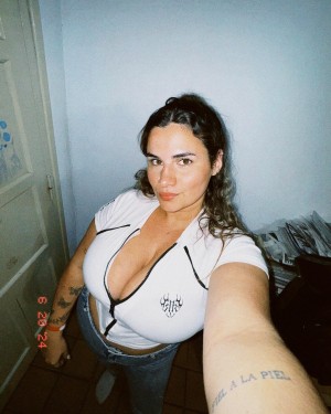 Victoria Hessel Photo #22