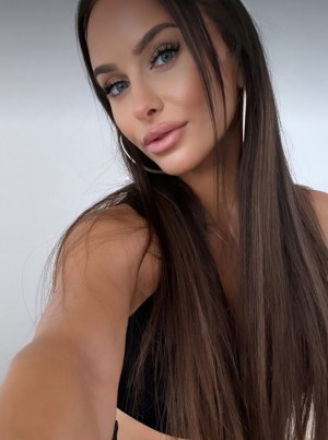 Alexandra Abbate Photo #14