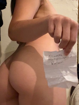 Angelic April Photo #22