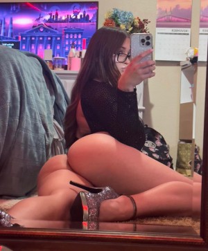 benadrylbarbie Photo #32