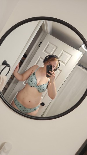 scarletnurse99 Photo #1