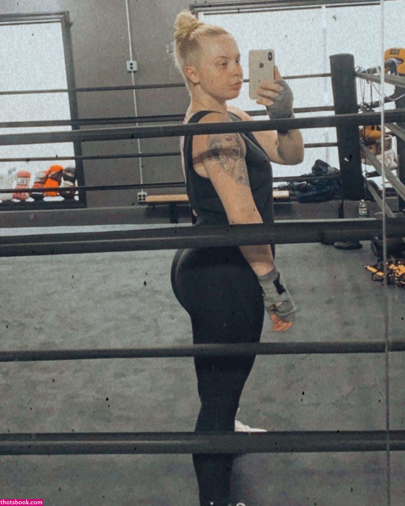 Emilie Brooklyn Photo #13