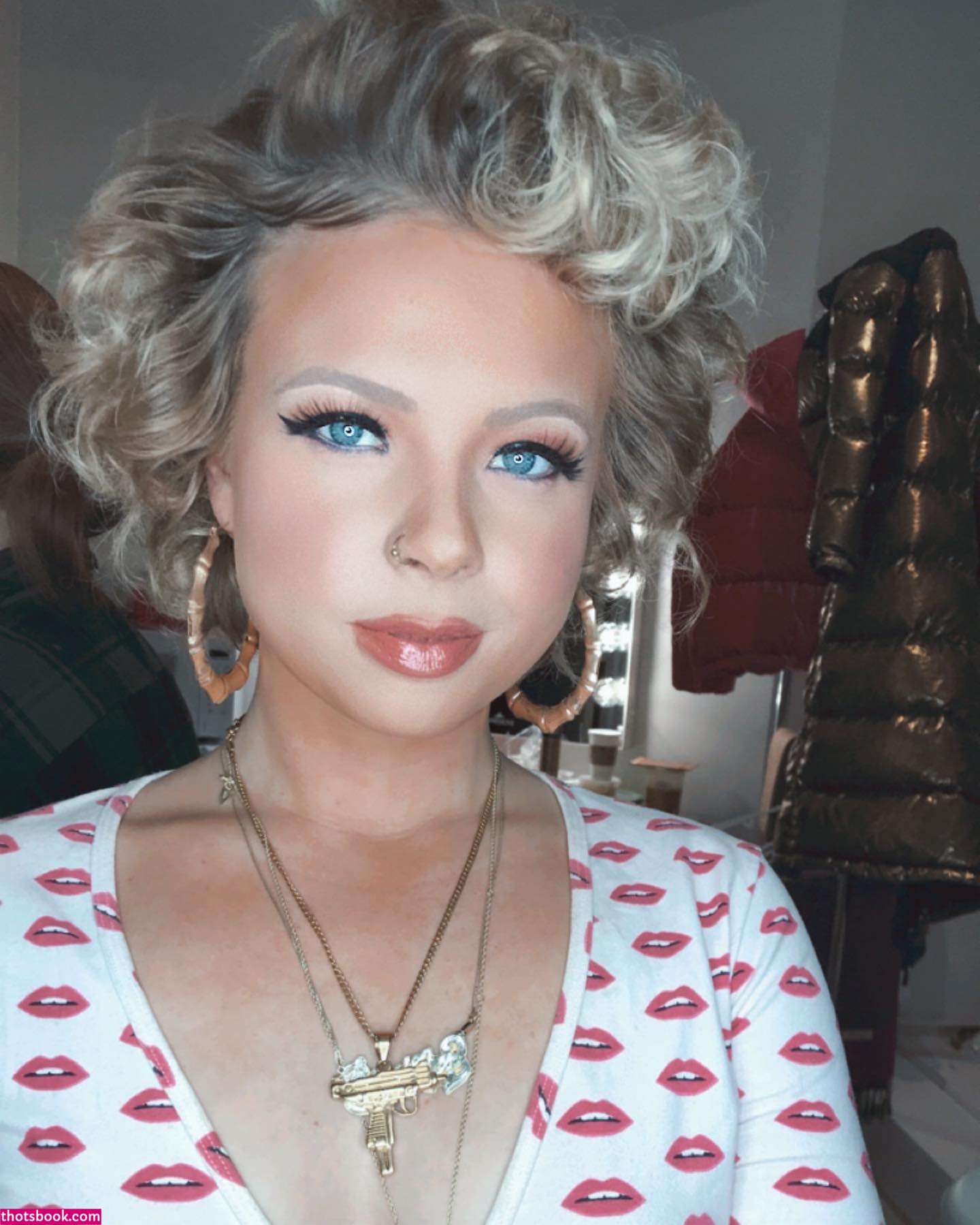 Emilie Brooklyn Photo #15