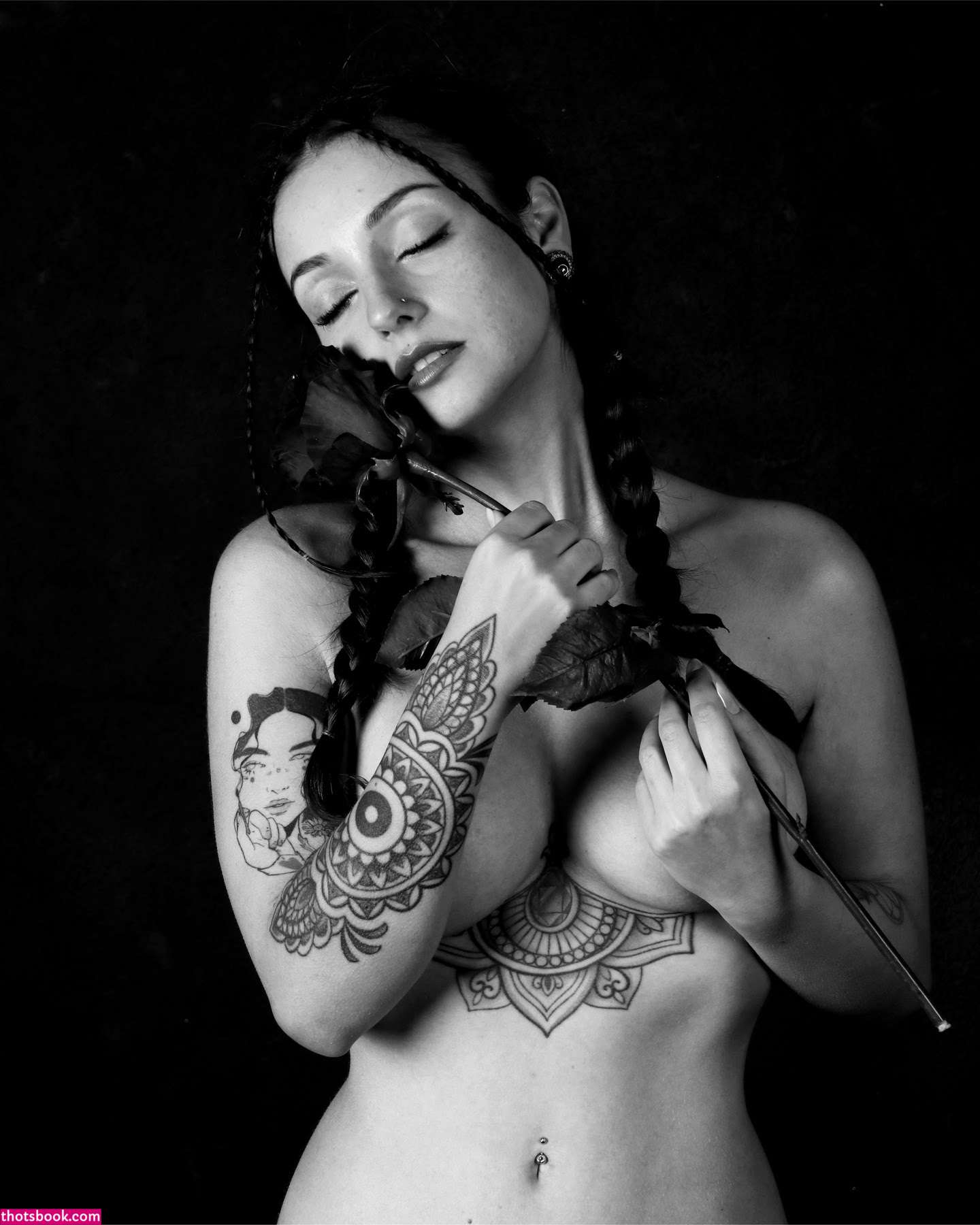 Fabiolaholystone Photo #24