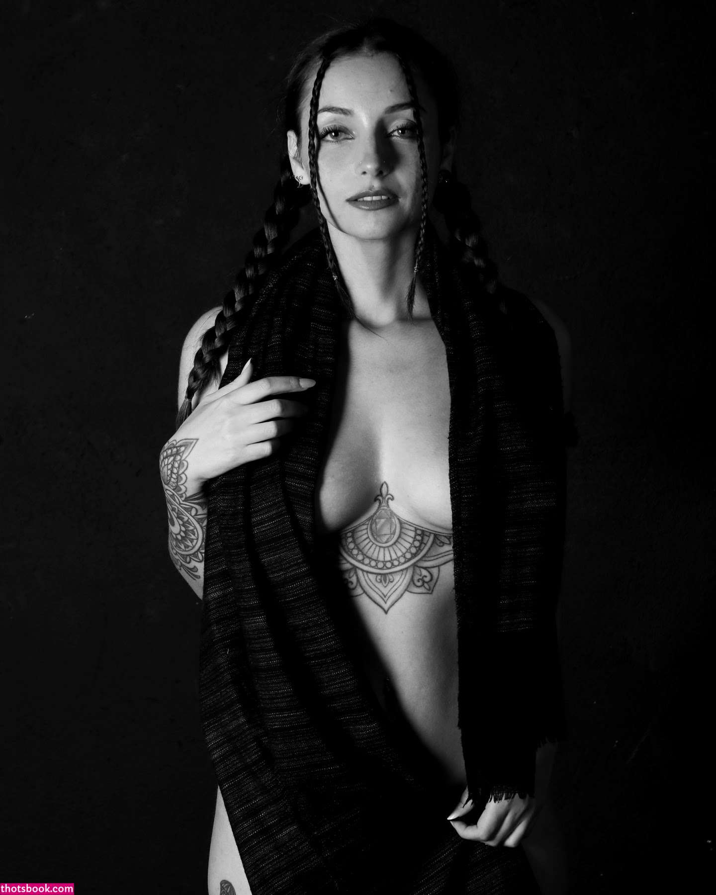 Fabiolaholystone Photo #29