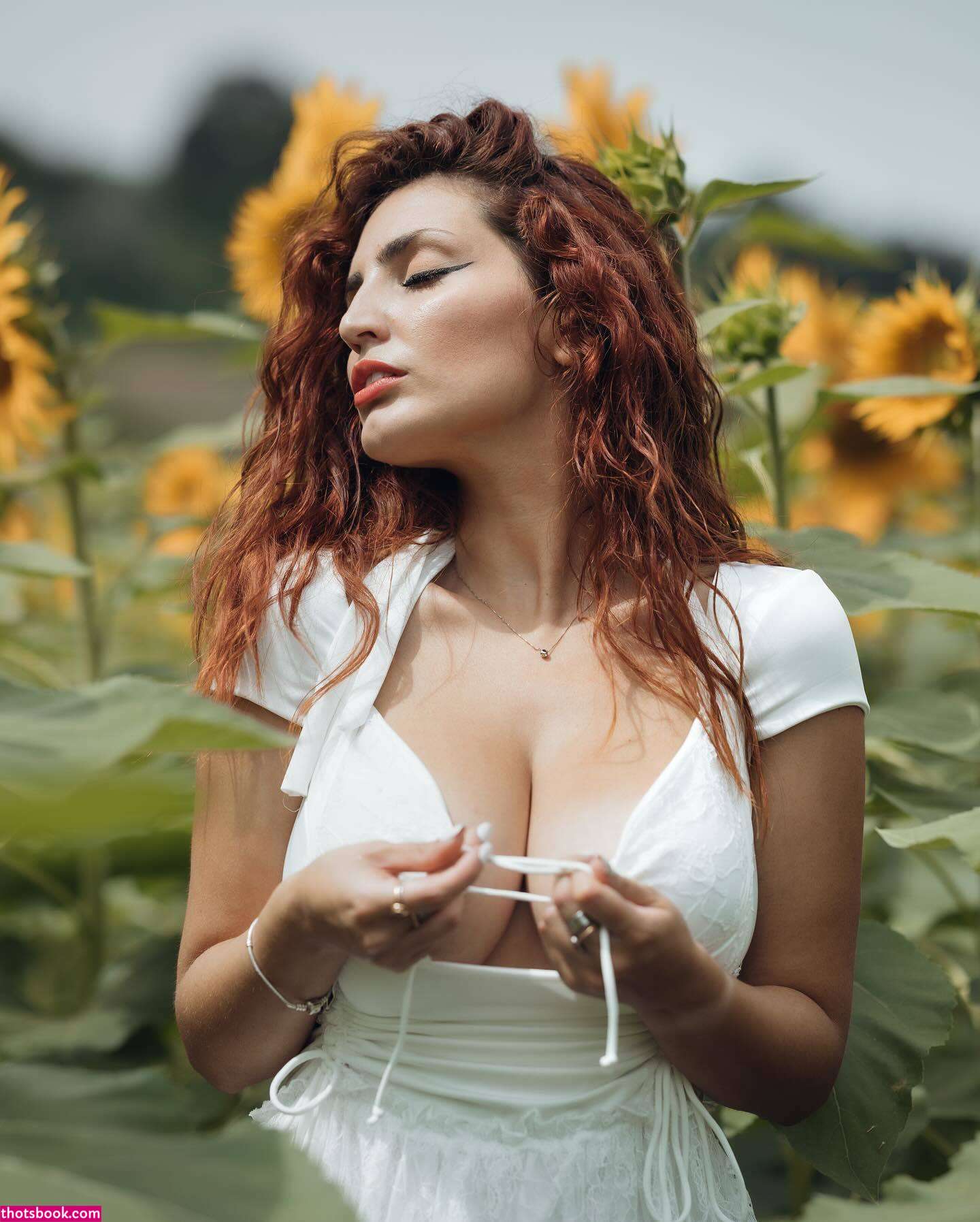 itsmelightblue Photo #2