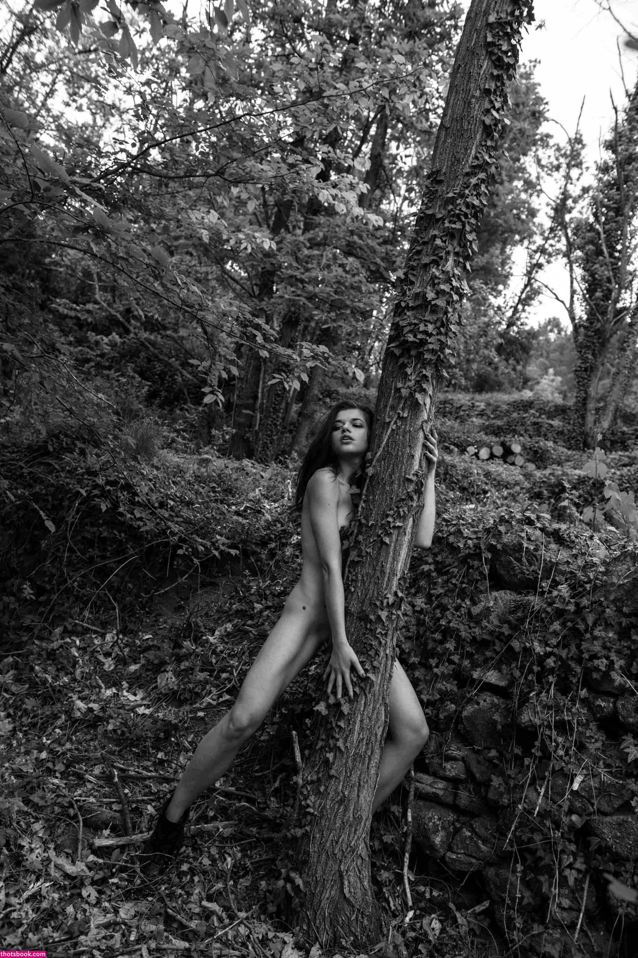 Juliette Hardy Photo #17