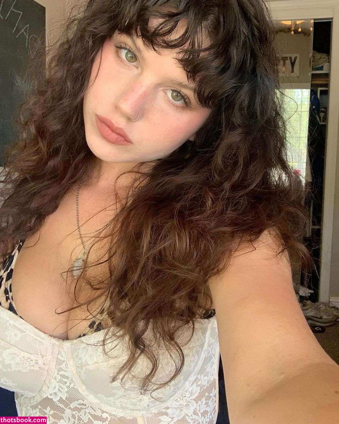 kambriachaerose Photo #10