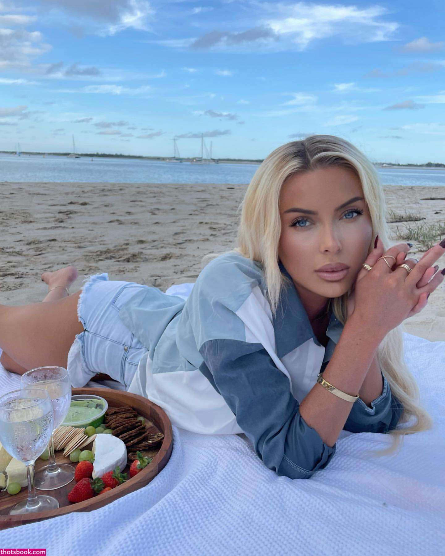 Kaseyy Hill Photo #10