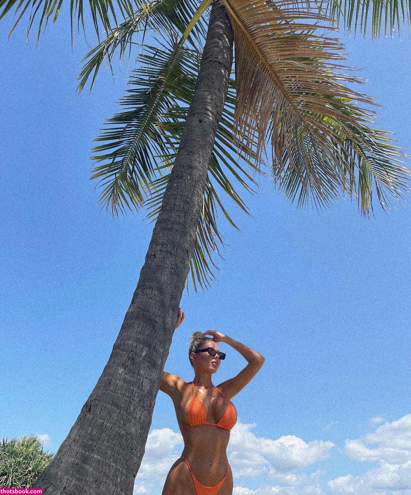 Kaseyy Hill Photo #14