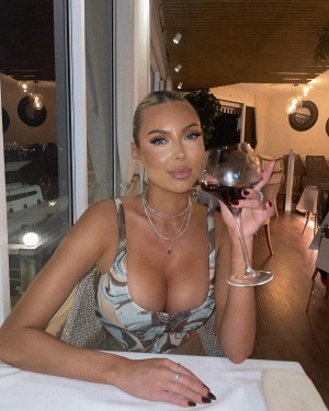 Kaseyy Hill Photo #15