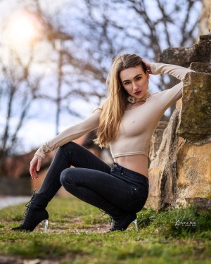 Larissa Schmiederer Photo #10