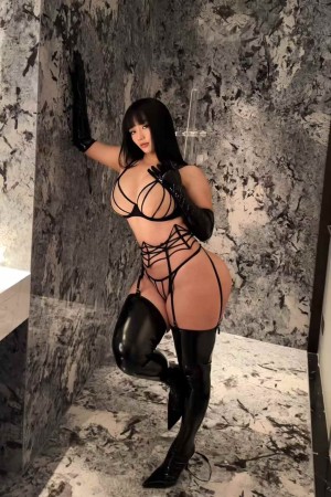 Naomiiper Bby Photo #7