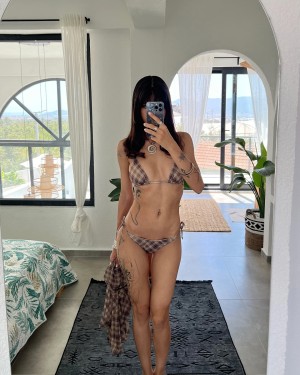 Zeynep Kurubacak Photo #24