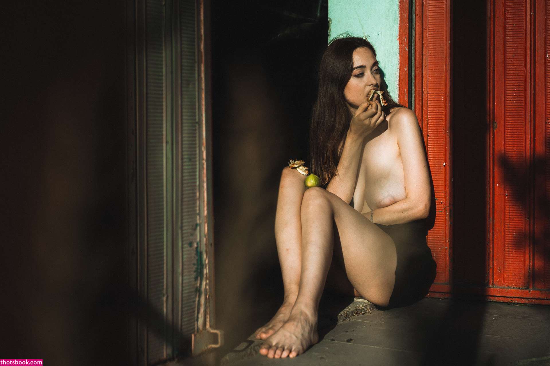 Anna Collini Photo #11