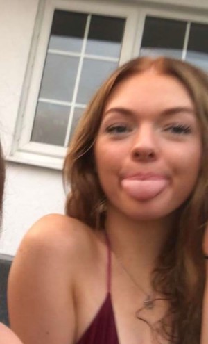 Beth Jones Photo #10