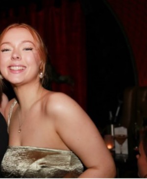 Beth Jones Photo #14