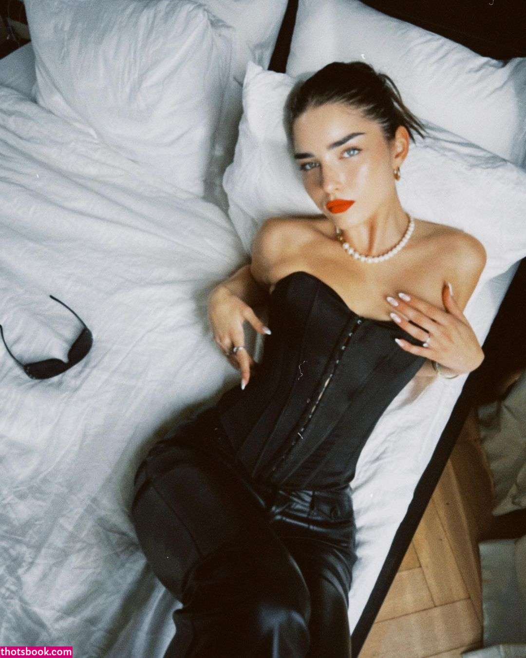 Ella Grossman Photo #13